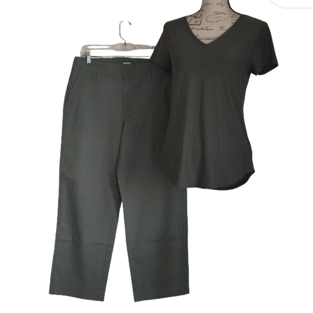NWT Green Chinos + Bonus T.